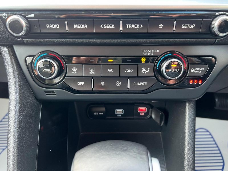 KIA NIRO